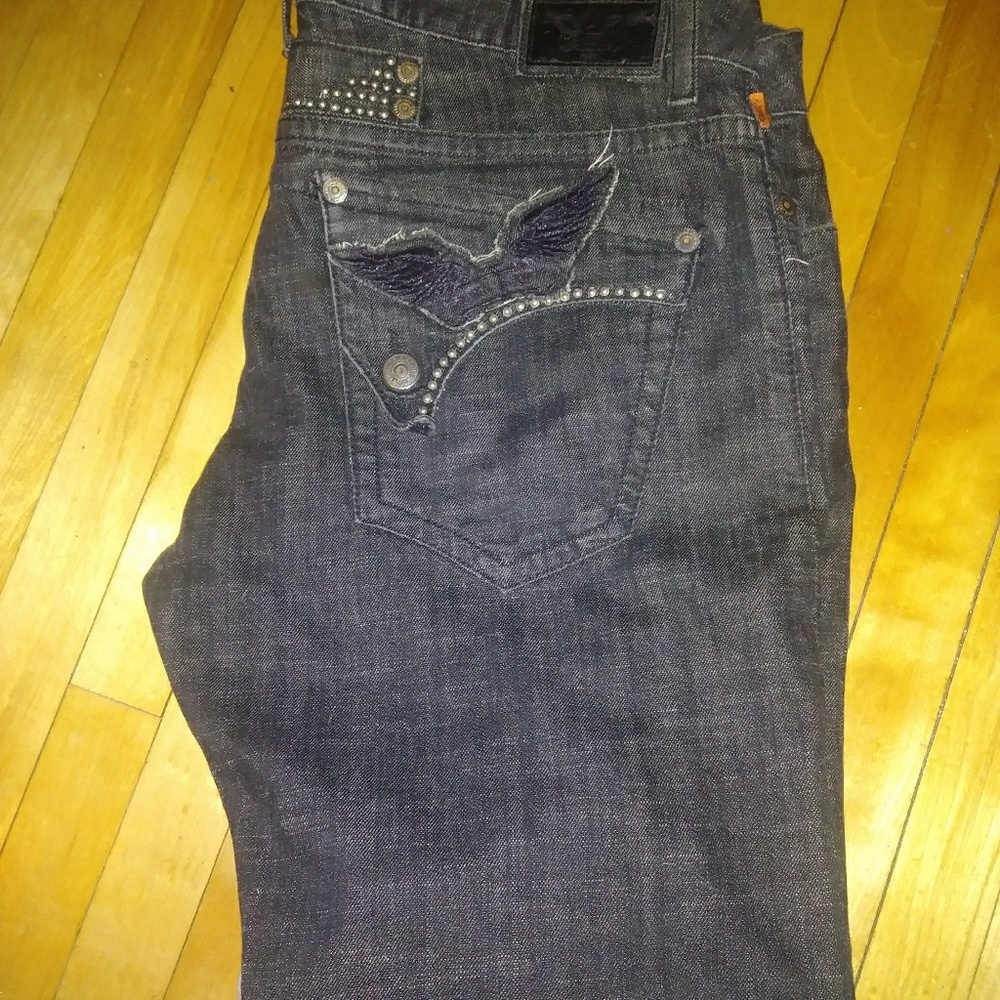 Robins size 38 jean.. But it runs like a 34